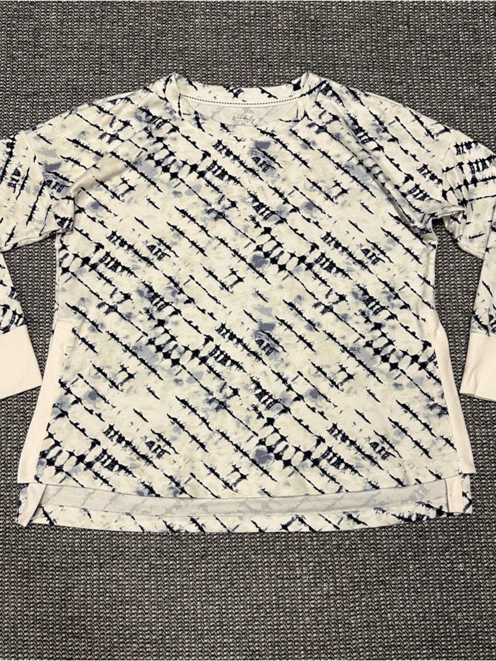 Wonderly Long-Sleeve Tie-Dye Top - Navy & White